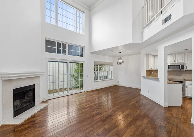 Photo 3 of Townhouse for sale at 5950 Lindenshire Ln #302, Dallas, TX 75230 | MLS# 21362210 | Listing updated on 2026-09-13