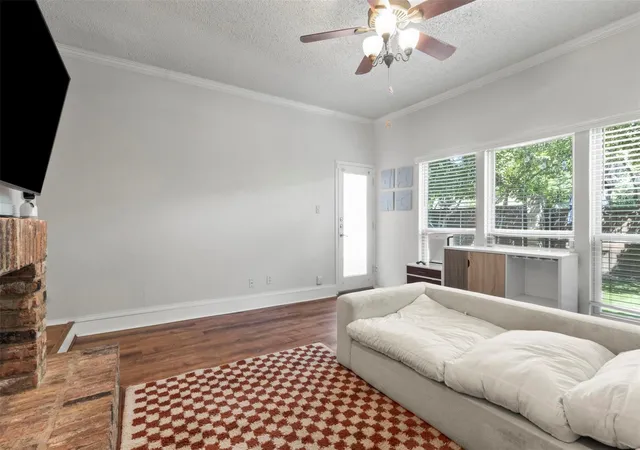 Photo 4 of Condo for sale at 5616 Preston Oaks Rd #1105, Dallas, TX 75254 | MLS# 21370310 | Listing updated on 2026-09-12