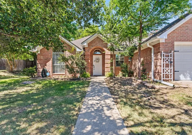 Photo 2 of Single family home for sale at 11344 Santa Fe Trl, Tyler, TX 75703 | MLS# 21370339 | Listing updated on 2026-10-01