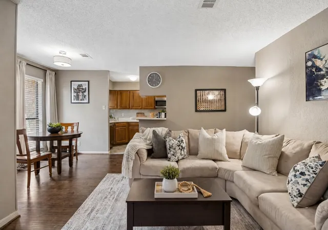 Photo 2 of Sale Pending at 1200 Harwell Dr #1914, Arlington, TX 76011 | MLS# 21346194 | Listing updated on 2026-09-22