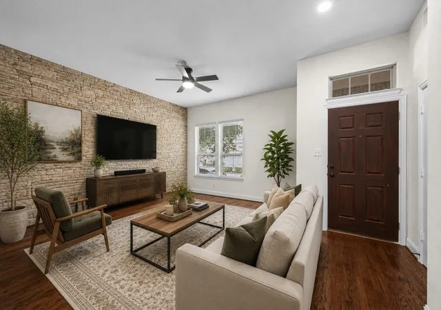 Photo 3 of Townhouse for sale at 743 Matthew Pl, Richardson, TX 75081 | MLS# 21370349 | Listing updated on 2026-10-02
