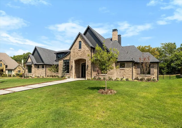 Photo 3 of Single family home for sale at 1602 Mariah Ct, Heath, TX 75032 | MLS# 21369908 | Listing updated on 2026-09-13