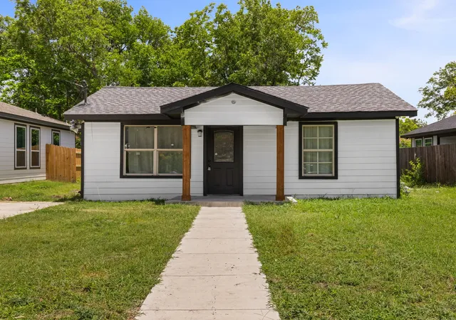 Photo 1 of Single family home for sale at 638 Beth Page Ave, Dallas, TX 75217 | MLS# 21370508 | Listing updated on 2026-09-11
