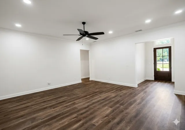 Photo 3 of Single family home for sale at 11034 Oak Springs Cvs, Tyler, TX 75703 | MLS# 21364422 | Listing updated on 2026-09-25