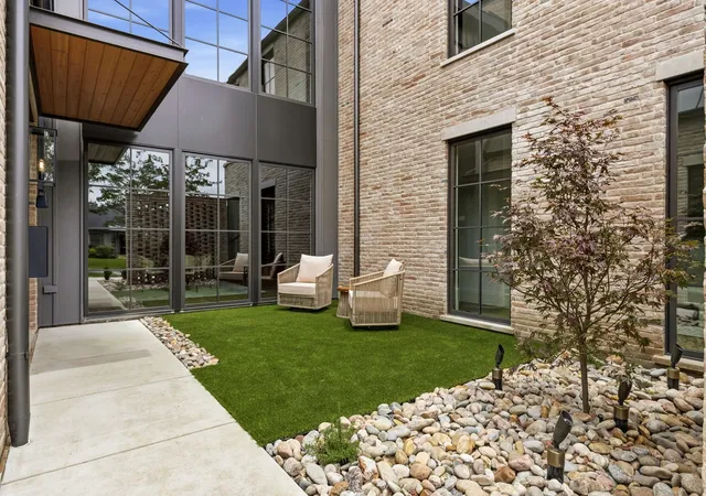 Photo 3 of Mansion for sale at 6457 Ellsworth Ave, Dallas, TX 75214 | MLS# 21370505 | Listing updated on 2026-09-15