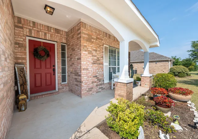 Photo 3 of Single family home for sale at 204 Cookston Ln, Royse City, TX 75189 | MLS# 21370535 | Listing updated on 2026-09-12