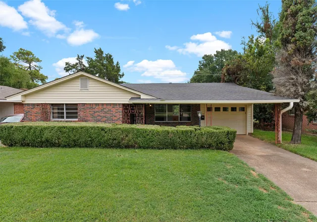 Photo 1 of Single family home for sale at 1217 Georgia St, Shreveport, LA 71104 | MLS# 21370549 | Listing updated on 2026-09-10