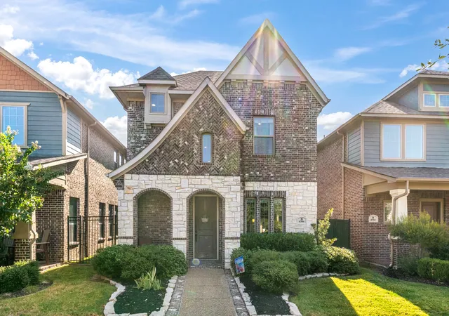 Photo 1 of Single family home for sale at 4506 Spanish Indigo Ln, Arlington, TX 76005 | MLS# 21368784 | Listing updated on 2026-10-07