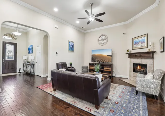 Photo 3 of Sale Pending at 620 Cross Creek Dr, Waxahachie, TX 75167 | MLS# 21369285 | Listing updated on 2026-09-09