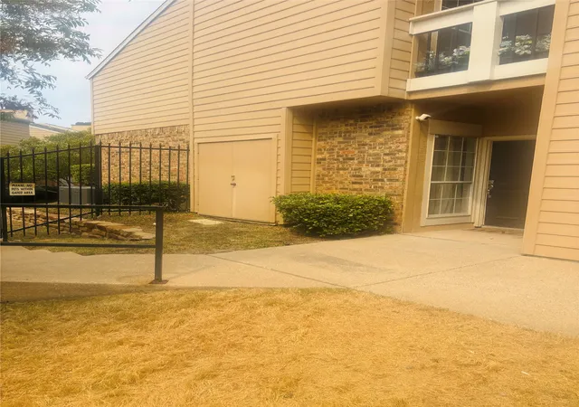 Photo 2 of Condo for sale at 14277 Preston Rd #416, Dallas, TX 75254 | MLS# 21370646 | Listing updated on 2026-09-09