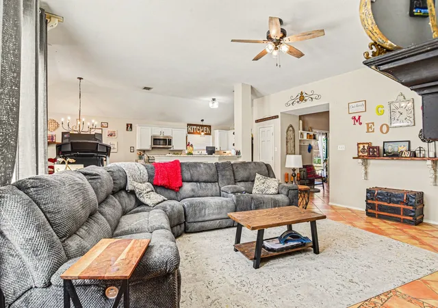 Photo 4 of Single family home for sale at 501 Wolf Dr, Forney, TX 75126 | MLS# 21370651 | Listing updated on 2026-10-07