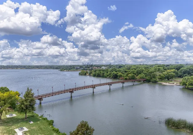 Photo 3 of Condo for sale at 7151 Gaston Ave #910, Dallas, TX 75214 | MLS# 21369646 | Listing updated on 2026-09-08