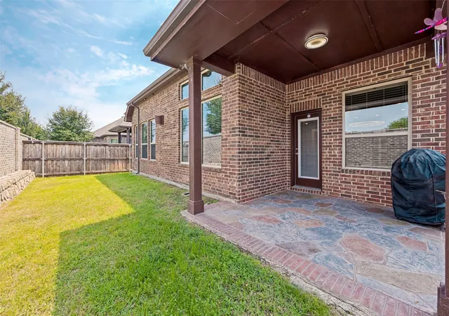 Photo 25 of Single family home for sale at 2615 High Bluff Dr, Mansfield, TX 76063 | MLS# 21370666 | Listing updated on 2026-10-07