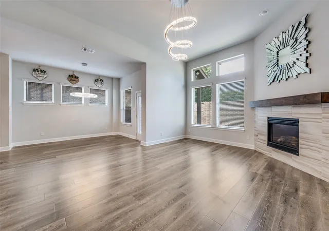 Photo 4 of Single family home for sale at 2615 High Bluff Dr, Mansfield, TX 76063 | MLS# 21370666 | Listing updated on 2026-10-07