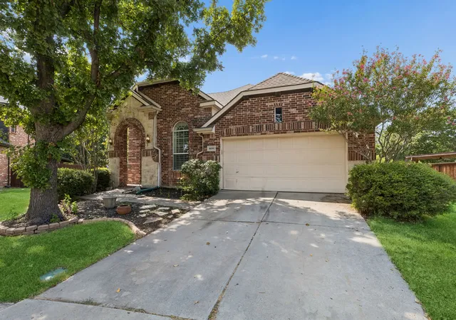 Photo 3 of Single family home for sale at 10199 Slick Rock Trl, Frisco, TX 75033 | MLS# 21369962 | Listing updated on 2026-09-14