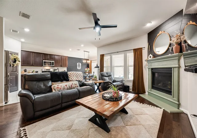 Photo 3 of Single family home for sale at 9237 Flying Eagle Ln, Fort Worth, TX 76131 | MLS# 21361505 | Listing updated on 2026-09-12