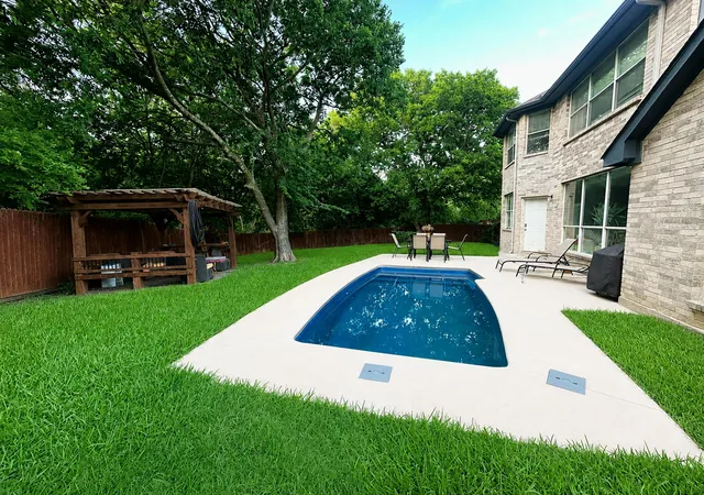 Photo 1 of Single family home for sale at 6119 Widgeon Ct, Sachse, TX 75048 | MLS# 21370725 | Listing updated on 2026-10-21