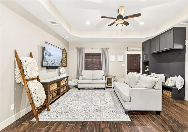 Photo 3 of Single family home for sale at 531 Vz County Road 2315, Canton, TX 75103 | MLS# 21370547 | Listing updated on 2026-09-19
