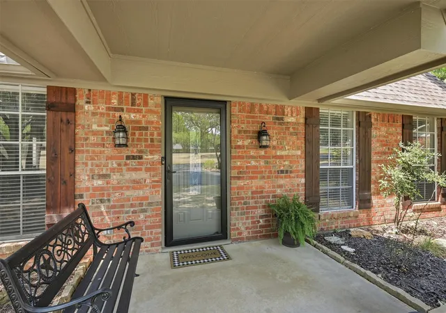 Photo 3 of Single family home for sale at 1806 Carriage Estates Rd, Sherman, TX 75092 | MLS# 21363327 | Listing updated on 2026-09-13