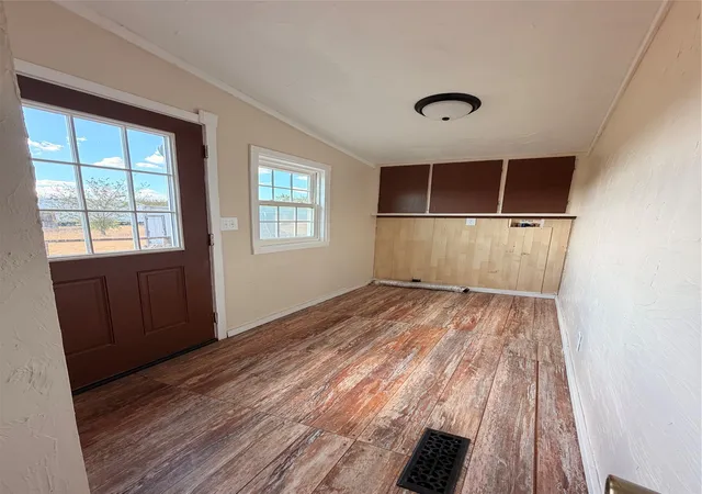 Photo 3 of Manufactured home for sale at 7424 N Locust St, Denton, TX 76207 | MLS# 21370730 | Listing updated on 2026-09-15