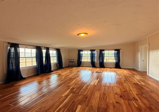 Photo 3 of Manufactured home for sale at 7424 N Locust St, Denton, TX 76207 | MLS# 21370730 | Listing updated on 2026-09-15