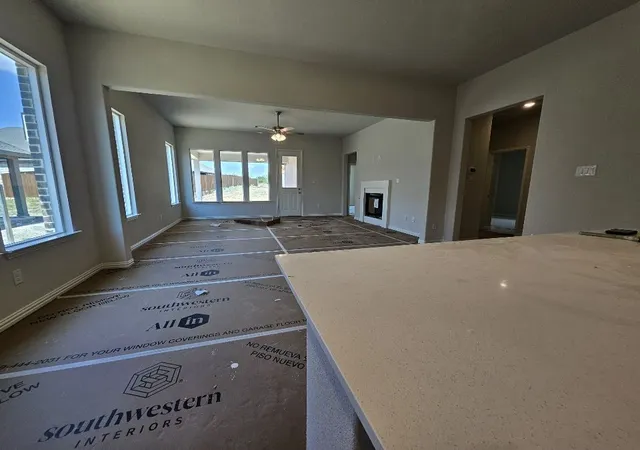 Photo 4 of Single family home for sale at 806 Silverleaf Dr, Ennis, TX 75119 | MLS# 21367928 | Listing updated on 2026-09-09