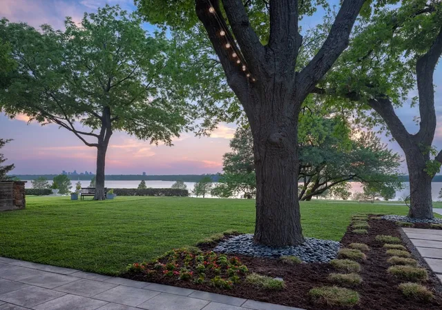 Photo 1 of Sale Pending at 9210 W Lake Highlands Dr, Dallas, TX 75218 | MLS# 21368698 | Listing updated on 2026-10-02