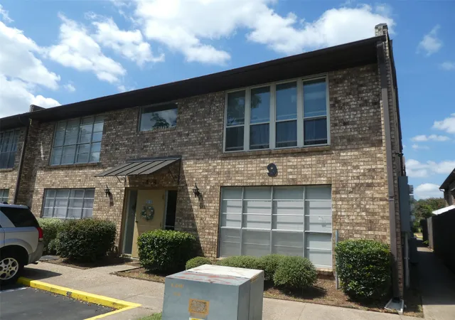 Photo 1 of Condo for sale at 1820 E Kings Hwy #245, Shreveport, LA 71105 | MLS# 21369587 | Listing updated on 2026-09-10