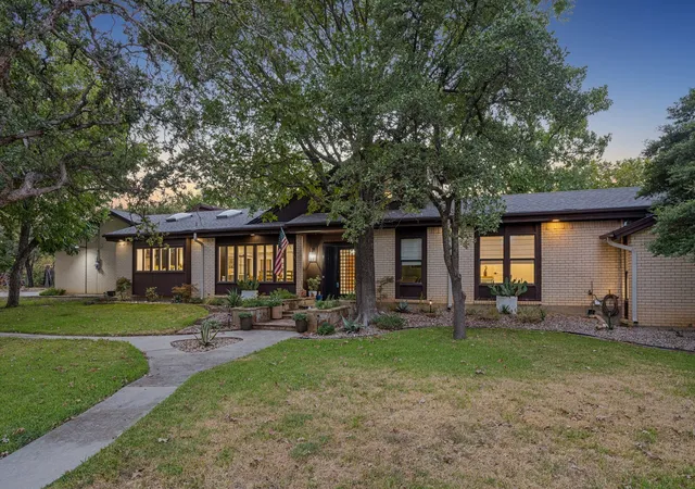 Photo 1 of Single family home for sale at 721 Verna Trl N, Fort Worth, TX 76108 | MLS# 21358085 | Listing updated on 2026-09-13