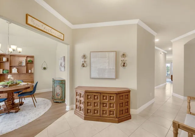 Photo 3 of Sale Pending at 502 Royal Oaks Ln, Oak Point, TX 75068 | MLS# 21366816 | Listing updated on 2026-09-15