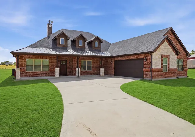 Photo 1 of Single family home for sale at 12138 Marion Rd, Sanger, TX 76266 | MLS# 21365950 | Listing updated on 2026-09-12
