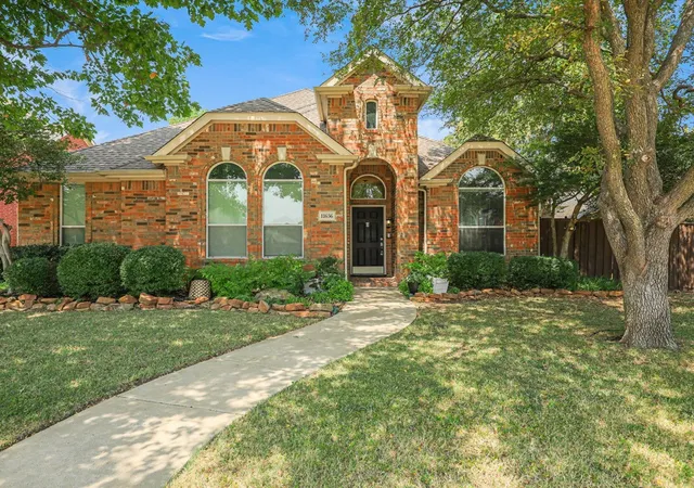 Photo 1 of Sale Pending at 11656 Creekwood Dr, Frisco, TX 75035 | MLS# 21368000 | Listing updated on 2026-09-14