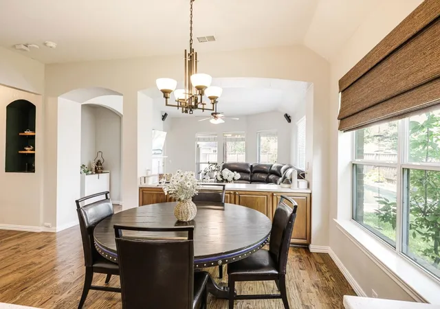 Photo 4 of Sale Pending at 11656 Creekwood Dr, Frisco, TX 75035 | MLS# 21368000 | Listing updated on 2026-09-14