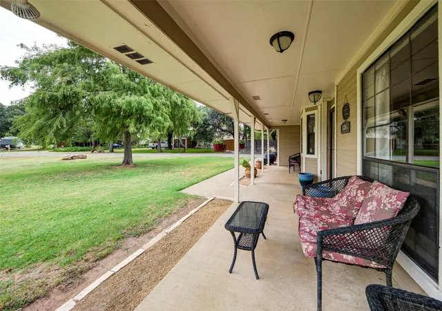 Photo 4 of Single family home for sale at 3805 Berry Hill Ct, Double Oak, TX 75028 | MLS# 21370857 | Listing updated on 2026-09-14