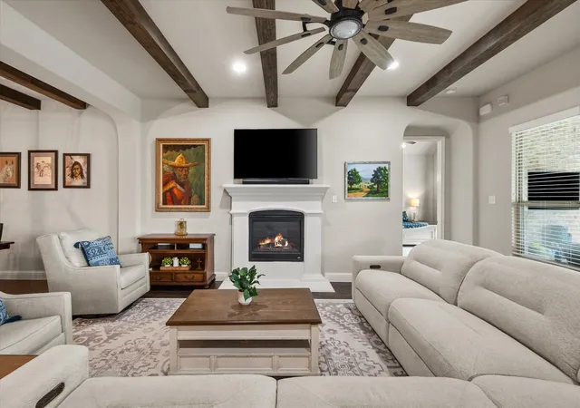 Photo 3 of Sale Pending at 10321 Colina Dr, Fort Worth, TX 76126 | MLS# 21369897 | Listing updated on 2026-09-11