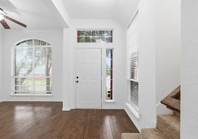 Photo 4 of Single family home for sale at 3221 Corning Dr, Plano, TX 75023 | MLS# 21370971 | Listing updated on 2026-09-12