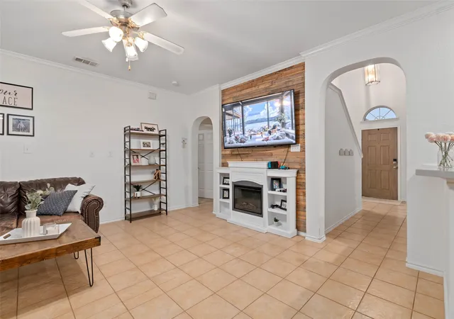 Photo 3 of Single family home for sale at 672 Rosario Ln, Fort Worth, TX 76052 | MLS# 21362022 | Listing updated on 2026-09-10