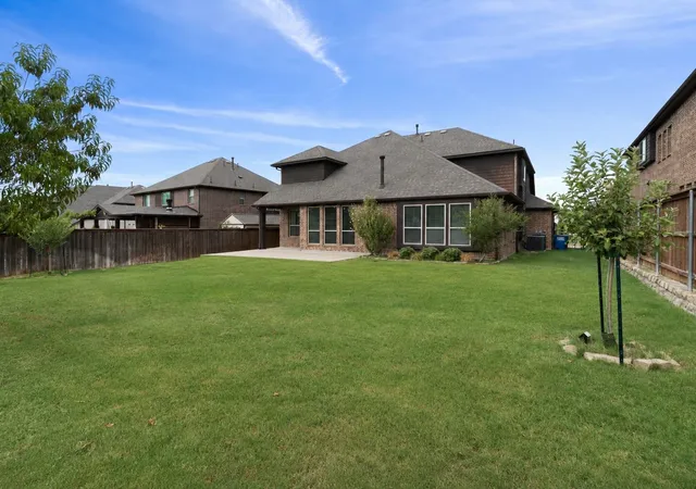 Photo 4 of Single family home for sale at 1310 Divine Rose Wy, Wylie, TX 75098 | MLS# 21370422 | Listing updated on 2026-09-12