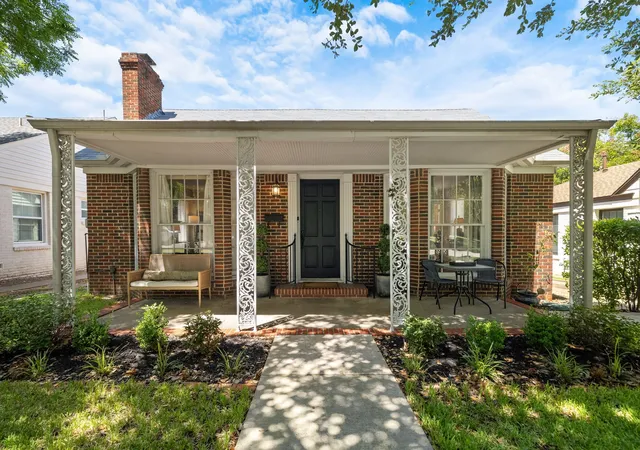 Photo 3 of Single family home for sale at 3208 W Biddison St, Fort Worth, TX 76109 | MLS# 21370333 | Listing updated on 2026-09-12