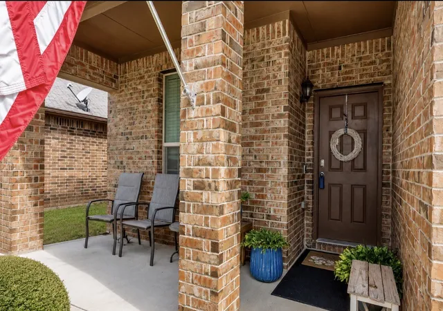 Photo 3 of Single family home for sale at 6352 Seagull Ln, Fort Worth, TX 76179 | MLS# 21364745 | Listing updated on 2026-10-02