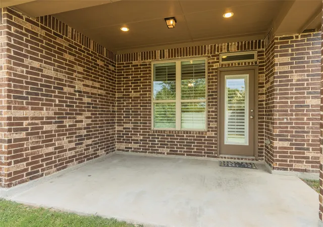 Photo 3 of Single family home for sale at 225 Lilypad Bnd, Argyle, TX 76226 | MLS# 21364255 | Listing updated on 2026-09-13