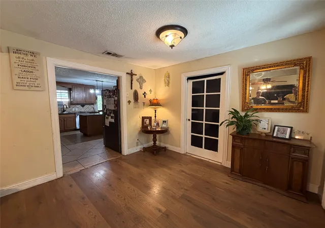 Photo 2 of Sale Pending at 1333 Springlake Dr, Dallas, TX 75217 | MLS# 21371046 | Listing updated on 2026-09-12