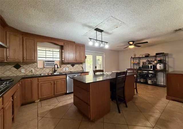 Photo 3 of Sale Pending at 1333 Springlake Dr, Dallas, TX 75217 | MLS# 21371046 | Listing updated on 2026-09-12