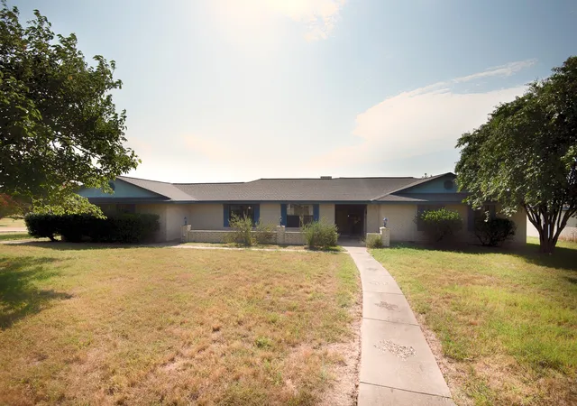 Photo 3 of Single family home for sale at 6883 County Road 4098, Kaufman, TX 75142 | MLS# 21370870 | Listing updated on 2026-10-01