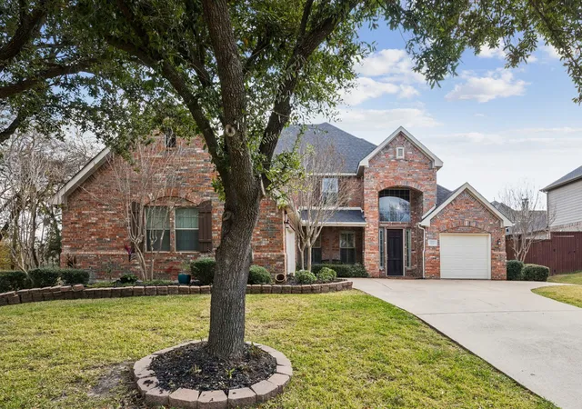 Photo 3 of Single family home for sale at 6328 Creek Bluff Ct, Sachse, TX 75048 | MLS# 21370846 | Listing updated on 2026-10-01