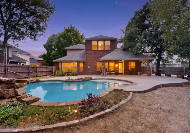 Photo 2 of Single family home for sale at 2420 Bent Trl, Mansfield, TX 76063 | MLS# 21369679 | Listing updated on 2026-09-08