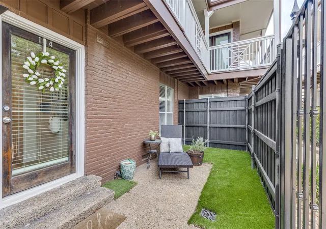 Photo 3 of Sale Pending at 5938 Sandhurst Ln #104, Dallas, TX 75206 | MLS# 21368001 | Listing updated on 2026-09-13
