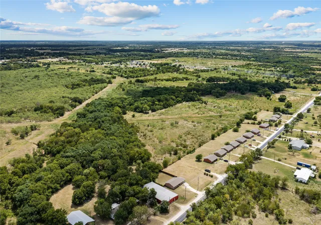 Photo 2 of Multi family home for sale at 3201-3227 Nw Cr 2004, Corsicana, TX 75110 | MLS# 21371130 | Listing updated on 2026-09-10