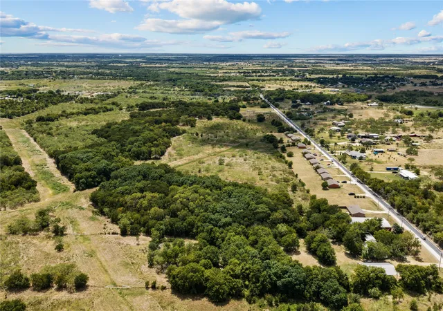 Photo 3 of Multi family home for sale at 3201-3227 Nw Cr 2004, Corsicana, TX 75110 | MLS# 21371130 | Listing updated on 2026-09-10