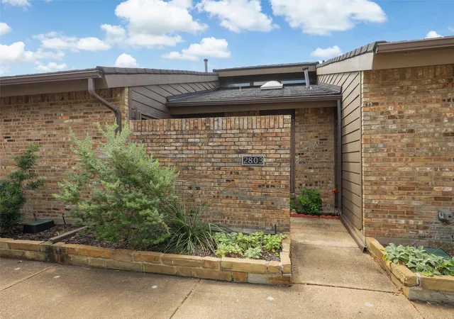 Photo 2 of Sale Pending at 2204 W Park Blvd #2803, Plano, TX 75075 | MLS# 21371021 | Listing updated on 2026-09-09